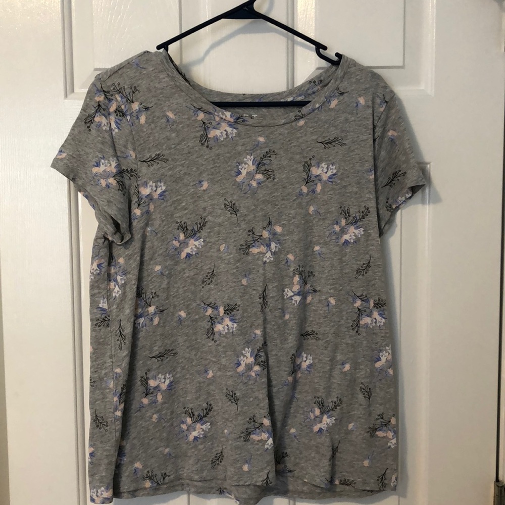 Gray tshiry